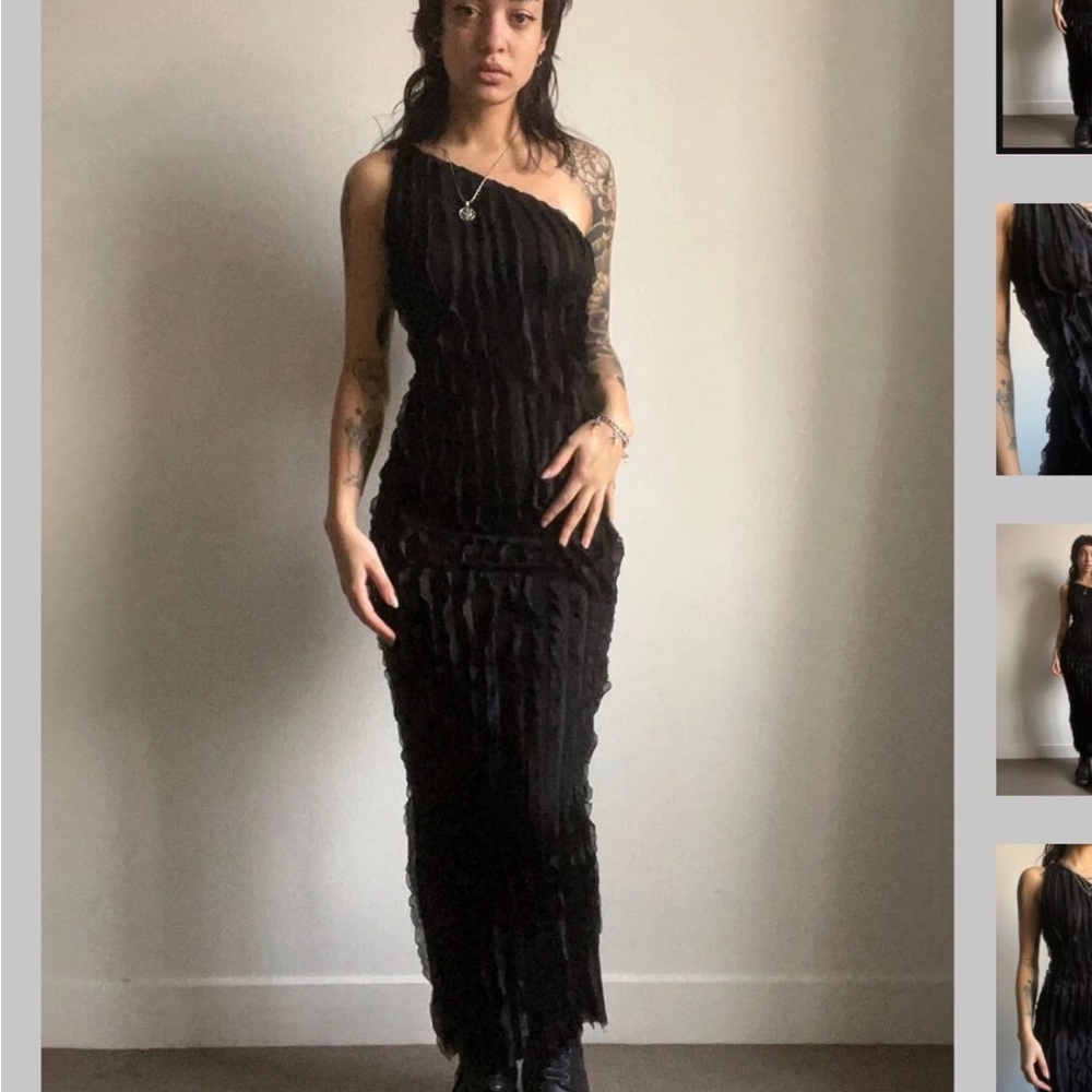 Love Too True Lottie one shoulder dress